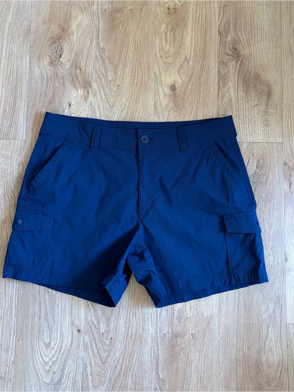 Eddie Bauer Women’s Hiking Outdoor Navy Blue Shorts Sz 14 perfect condition